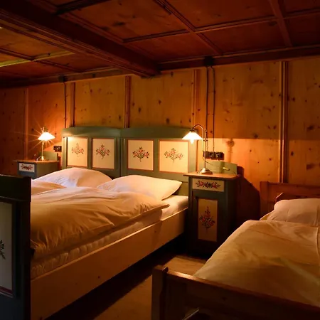 Sandrellhaus Holiday home