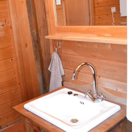 Nyaraló Sandrellhaus *